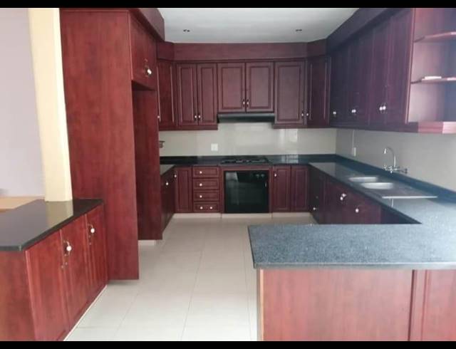 2 BEDROOM HOUSE FOR SALE IN GLENWOOD